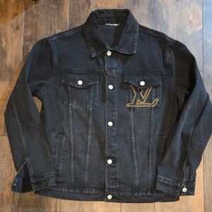 LV Denim Trucker Jacket EXCELLENT CONDITION